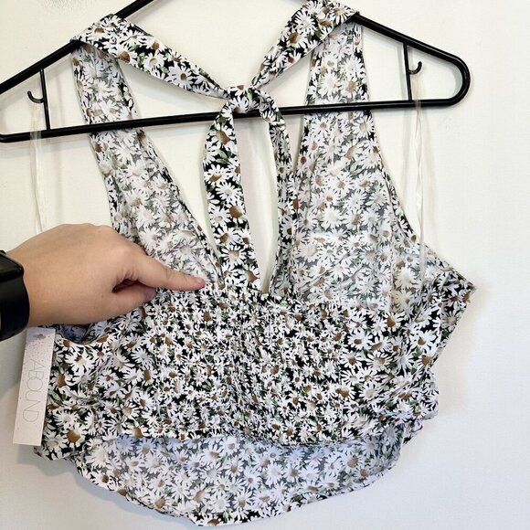 NWT Abound by Nordstrom Black Daisy Halter Crop Top - Size 1X - Picture 5 of 8